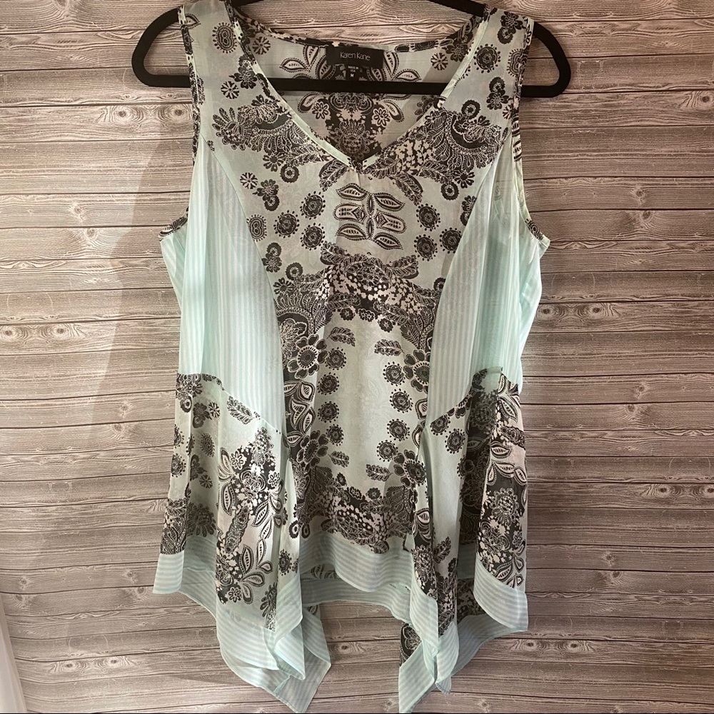 🐝 Karen Kane Tank